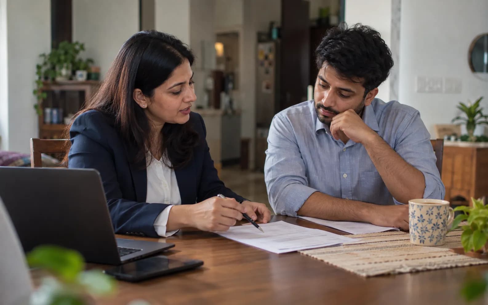 Legal expert explaining personal loan settlement to a salaried borrower in India